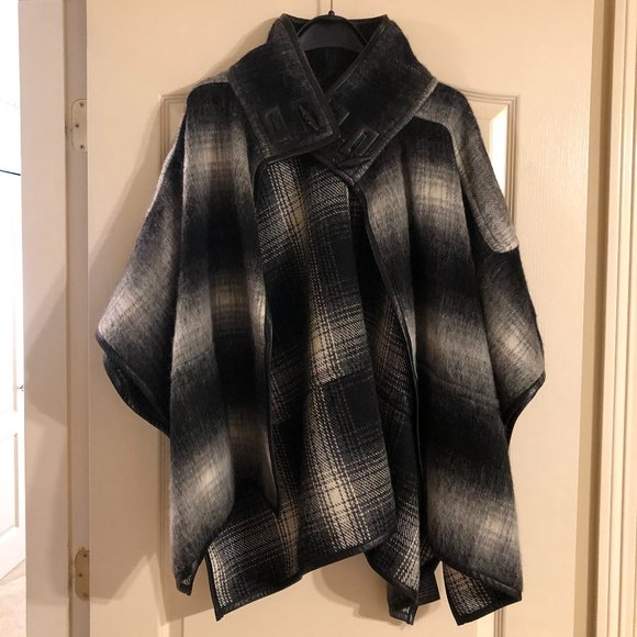 Guess by Marciano Plaid Cape Jacket - Picture 1 of 4
